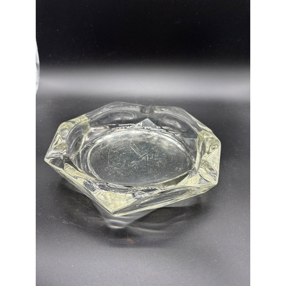 Vintage Glass Ashtray‎